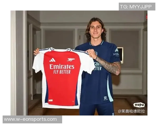 英超官方调查卡拉菲奥里在最佳左后卫中名次如何引发热议 英超官方调查卡拉菲奥里在最佳左后卫中名次如何引发热议