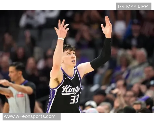 拉拉维亚职业生涯四季累计20分以上比赛达九场本赛季在湖人表现尤为突出