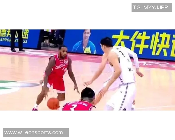 特纳高效发挥仅靠三分球贡献15分7篮板2助攻3抢断展现全面能力